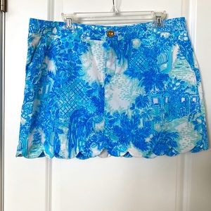 Lilly Pulitzer size 16 blue and white Scort in the gates of Charleston print